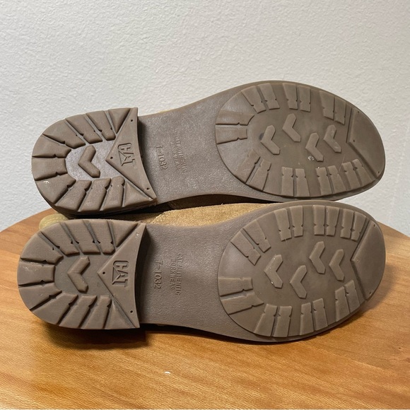 Women’s CAT Caterpillar Moto Zipper Work Boots Size 10/41 Camel Suede - Picture 15 of 16